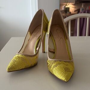 Jessica Simpson Yellow and Tan Lace Heels